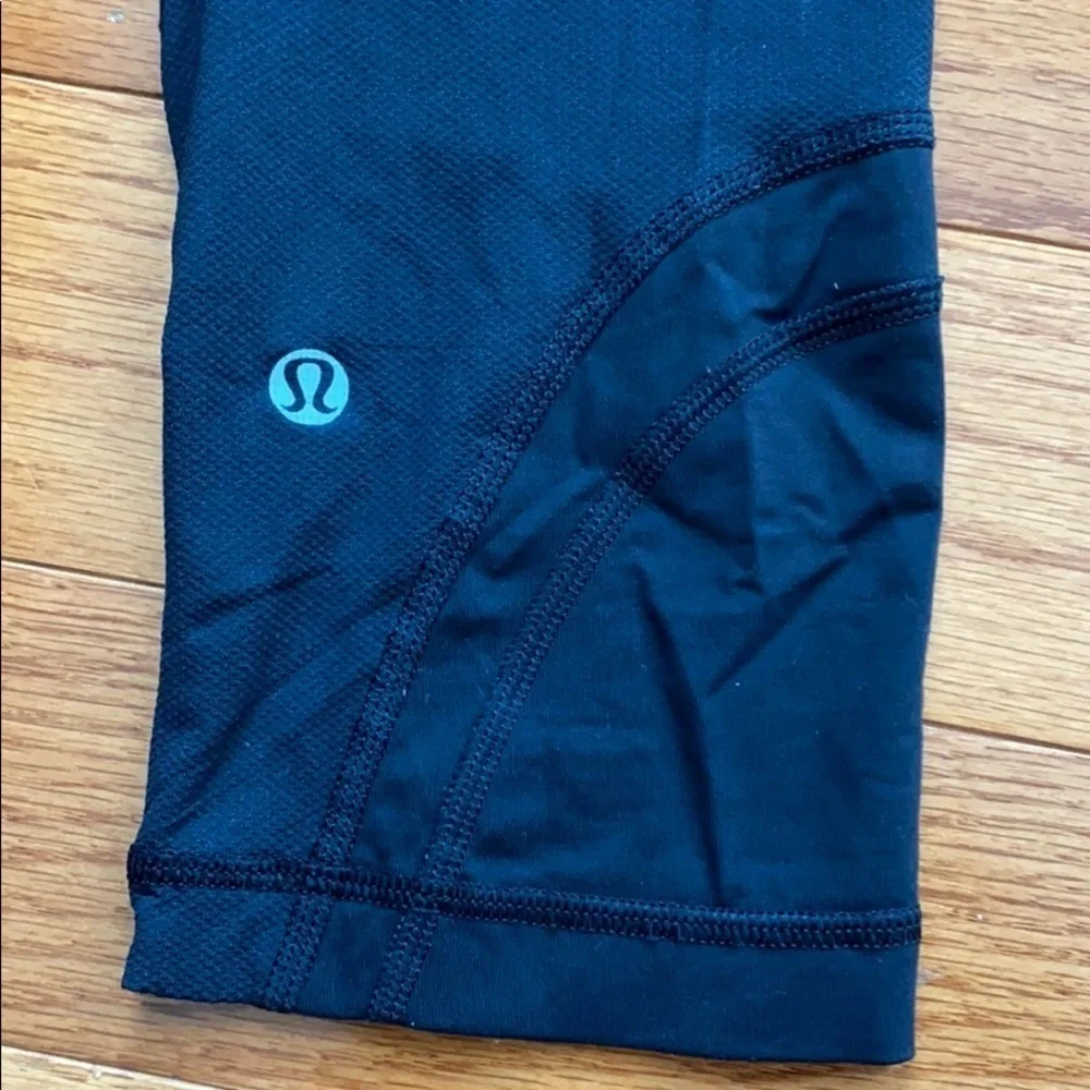 Lululemon Run: Inspire Crop Solid Black Size 6 - Picture 7 of 8